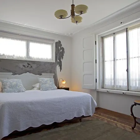 Saudade בית הארחה 4*